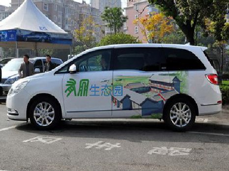 罗平户外车贴喷绘如何保持效果?